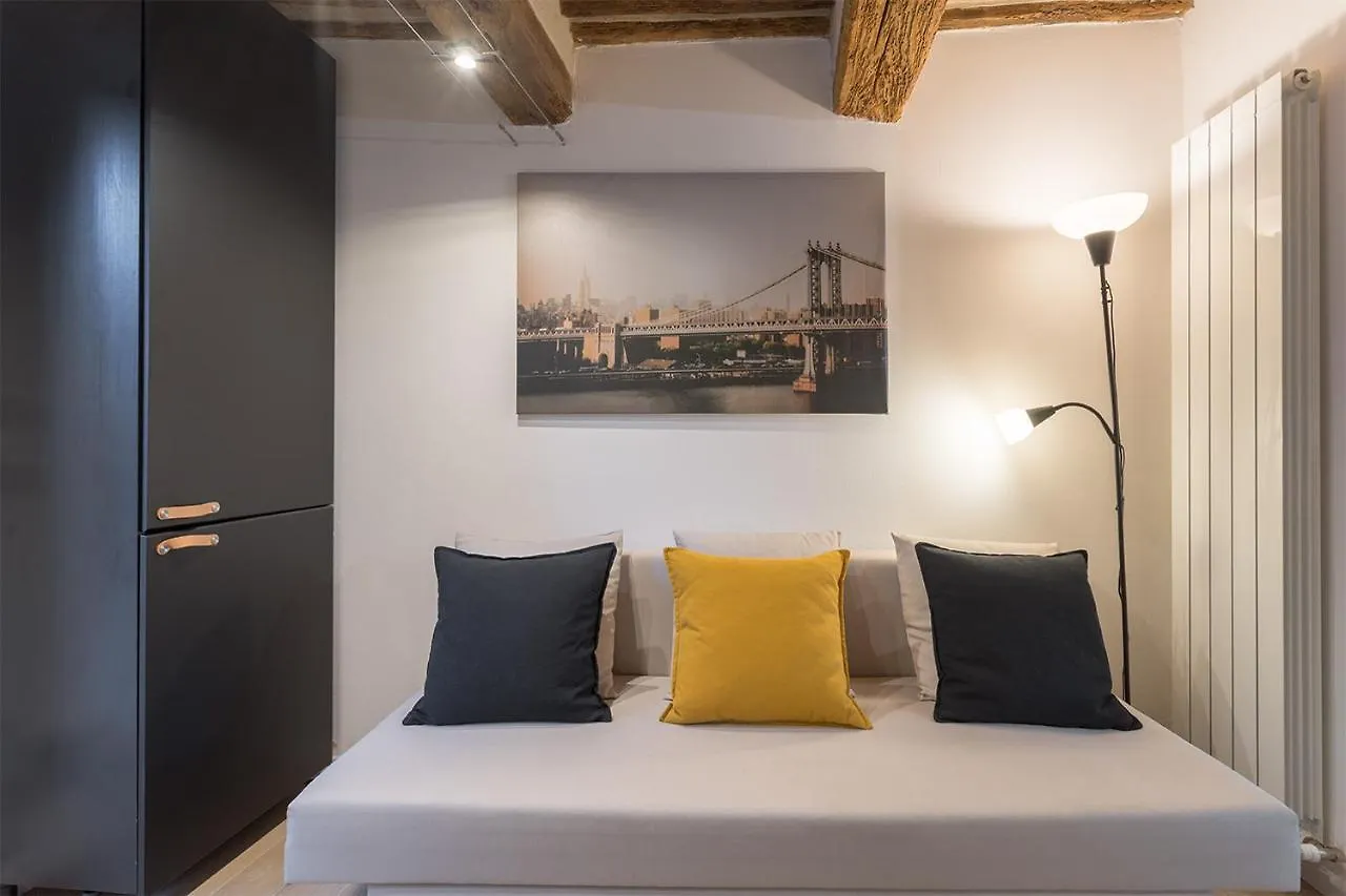 Apartment Mari Modern Flat - Con Posto Auto E Vicino Alla Metro - Italywego Perugia